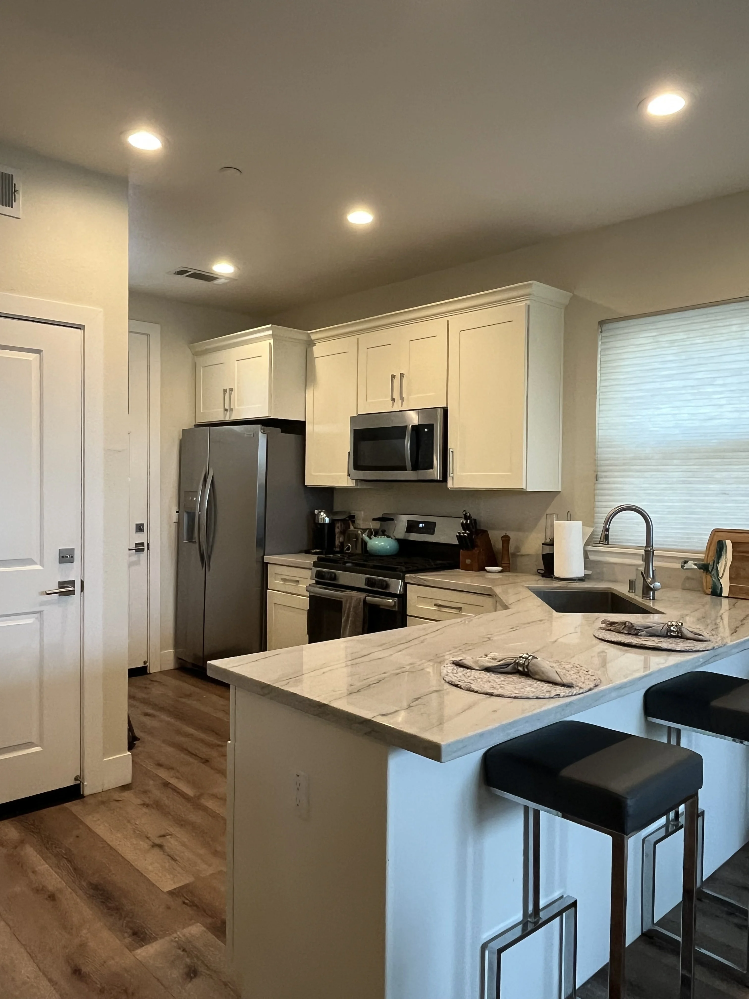 41 West Dunne Avenue photo 2