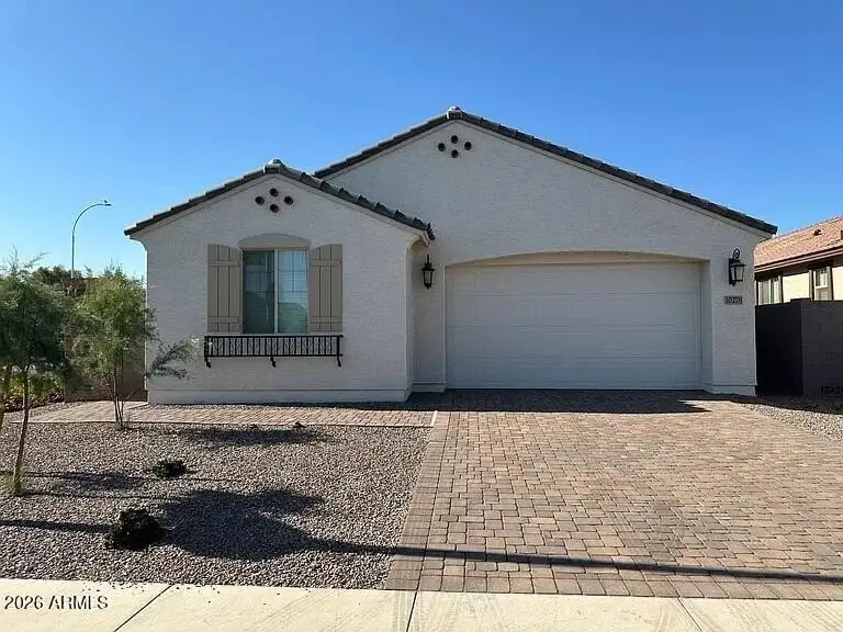 10278 W Amelia Ave photo 3