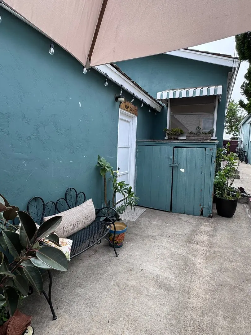 Charming & Cozy Home Near the Beach! photo 4