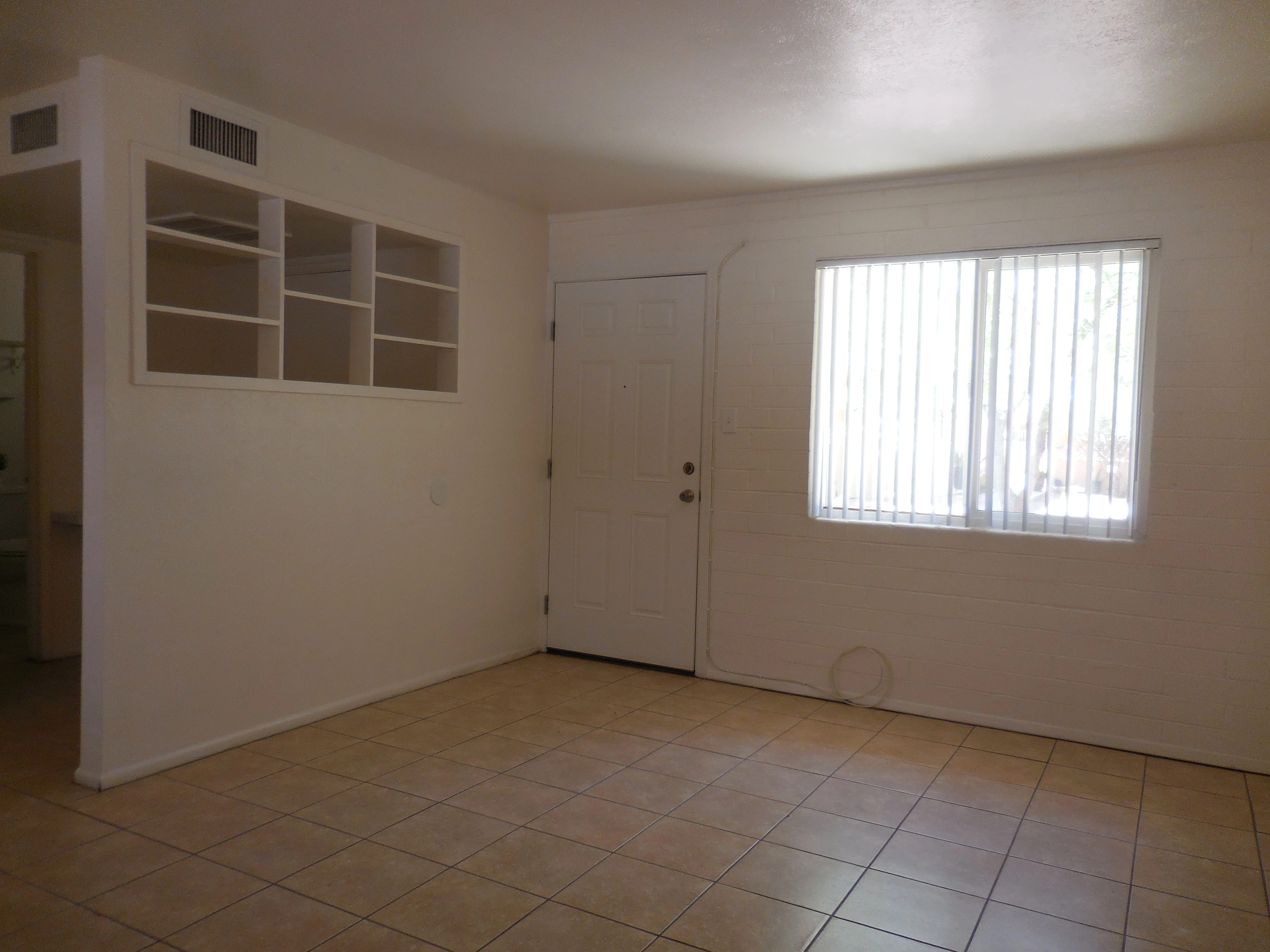 1212 E Spence Ave photo 5