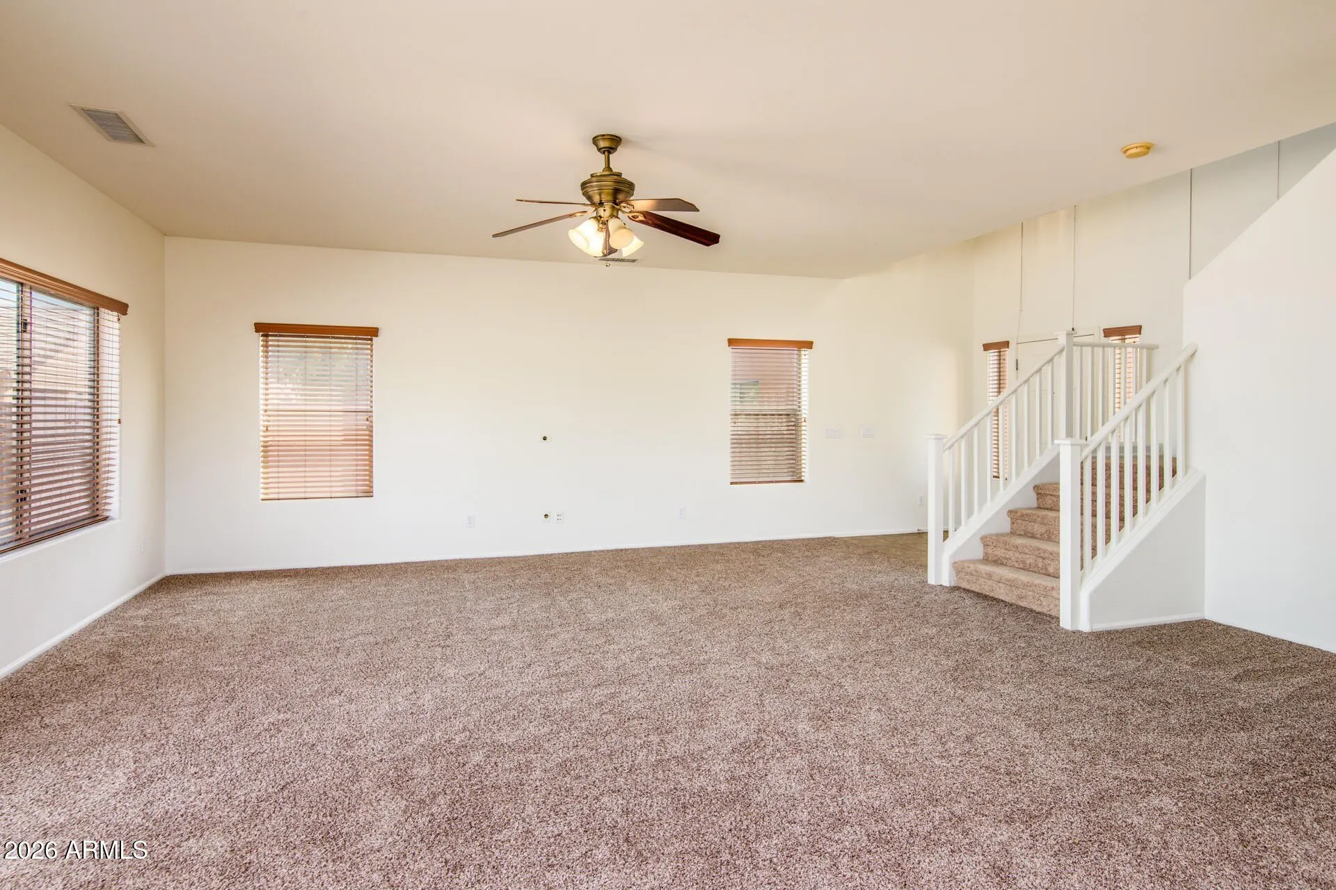 44640 W YUCCA Lane photo 3
