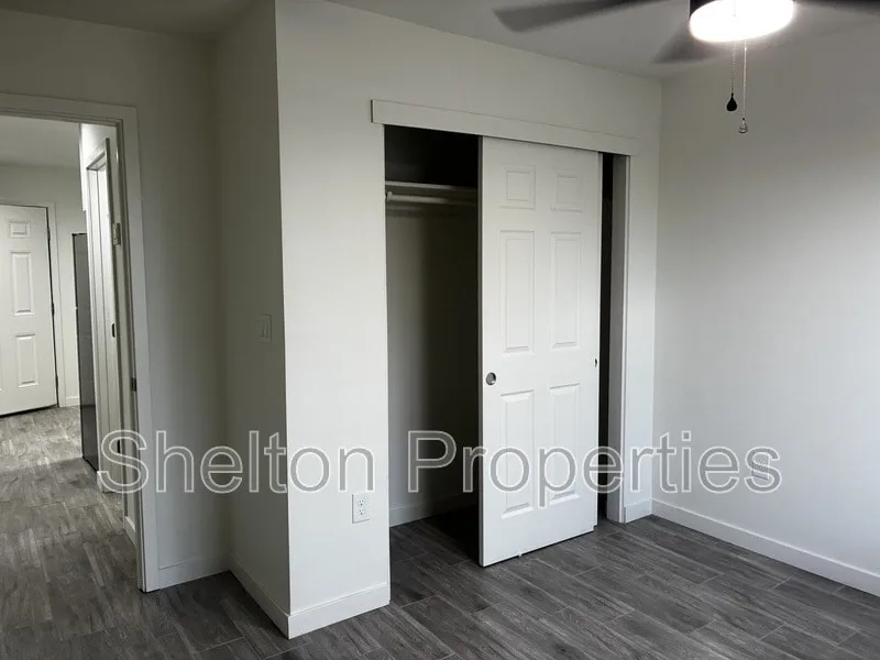 11230 N 17th Ave photo 5