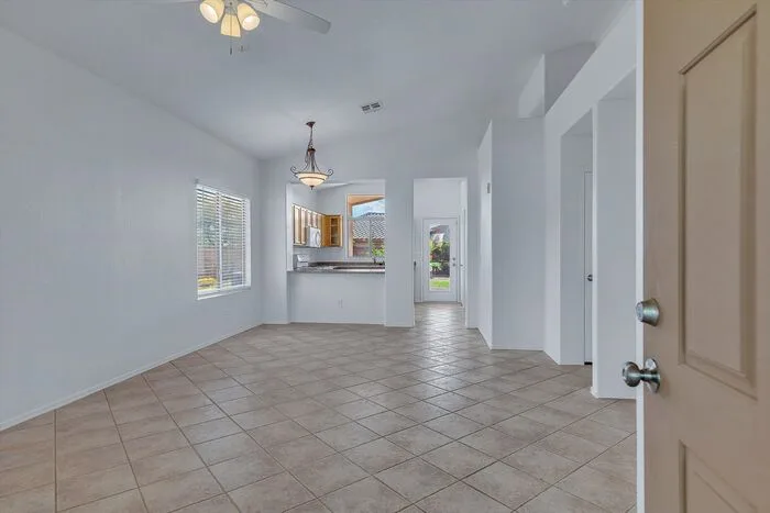 40716 N Capital Ct Anthem, AZ 85086 photo 5
