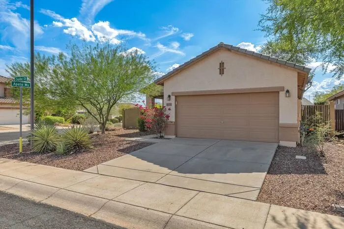 40716 N Capital Ct Anthem, AZ 85086 photo 3