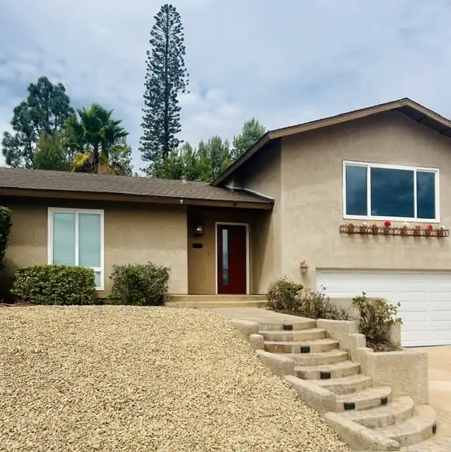 10120 Cliffwood Dr photo 4