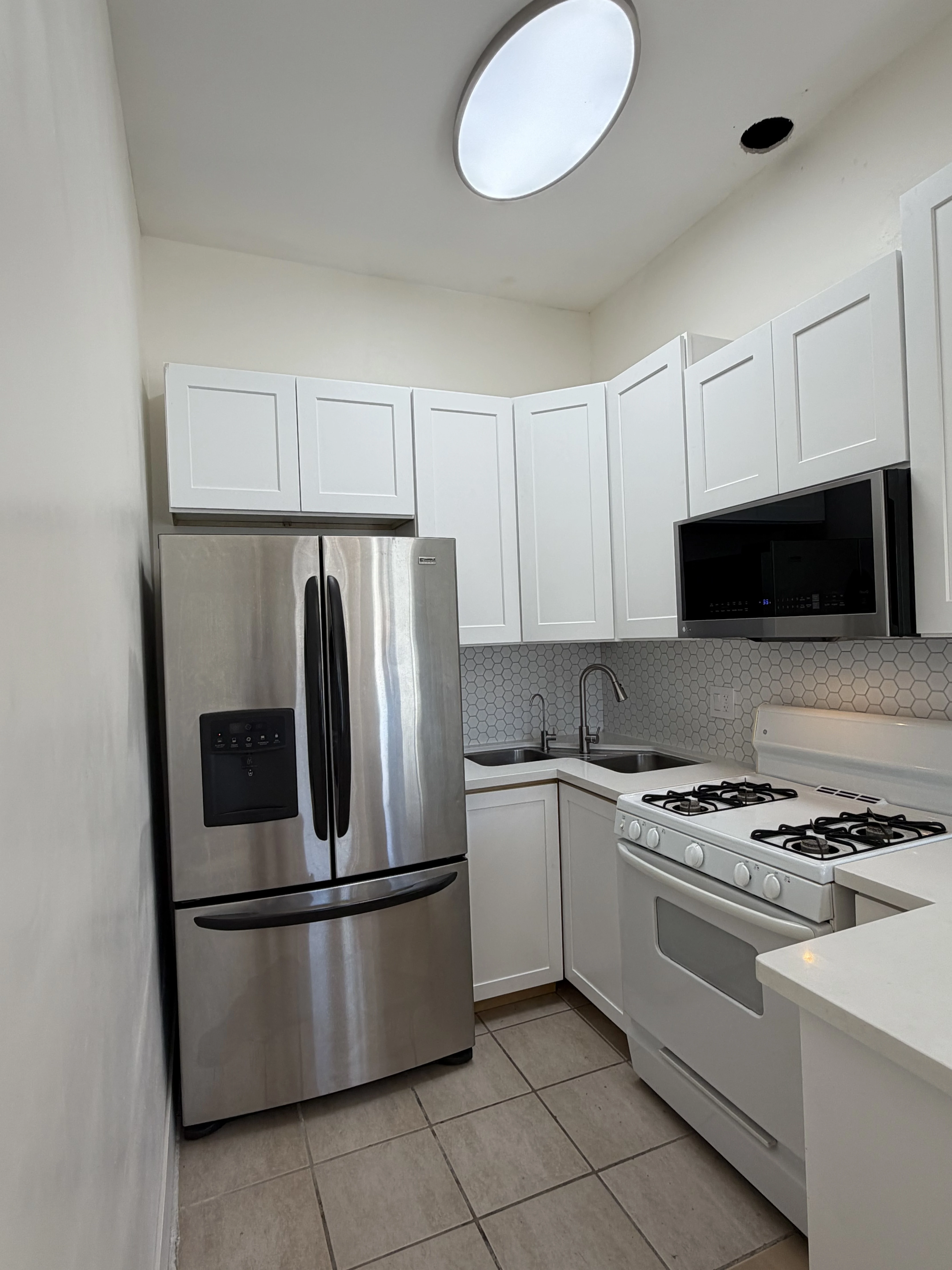 2978 K St unit A photo 4