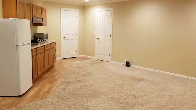 17531 Holiday Drive photo 2