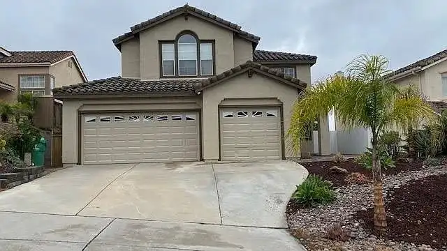 8939 Adobe Bluffs Dr photo 2