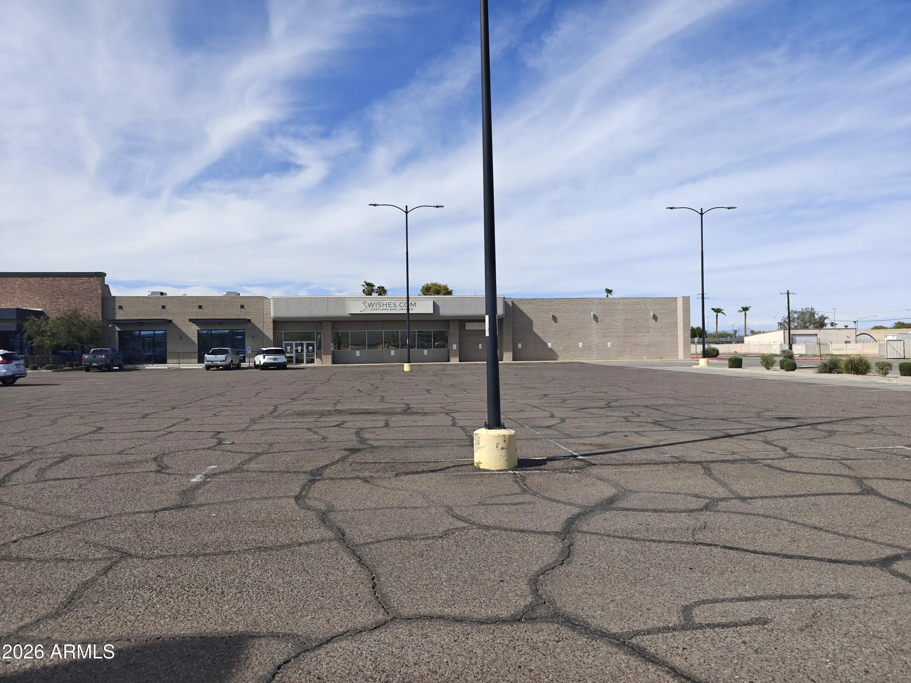 3216 E Cactus Road photo 4