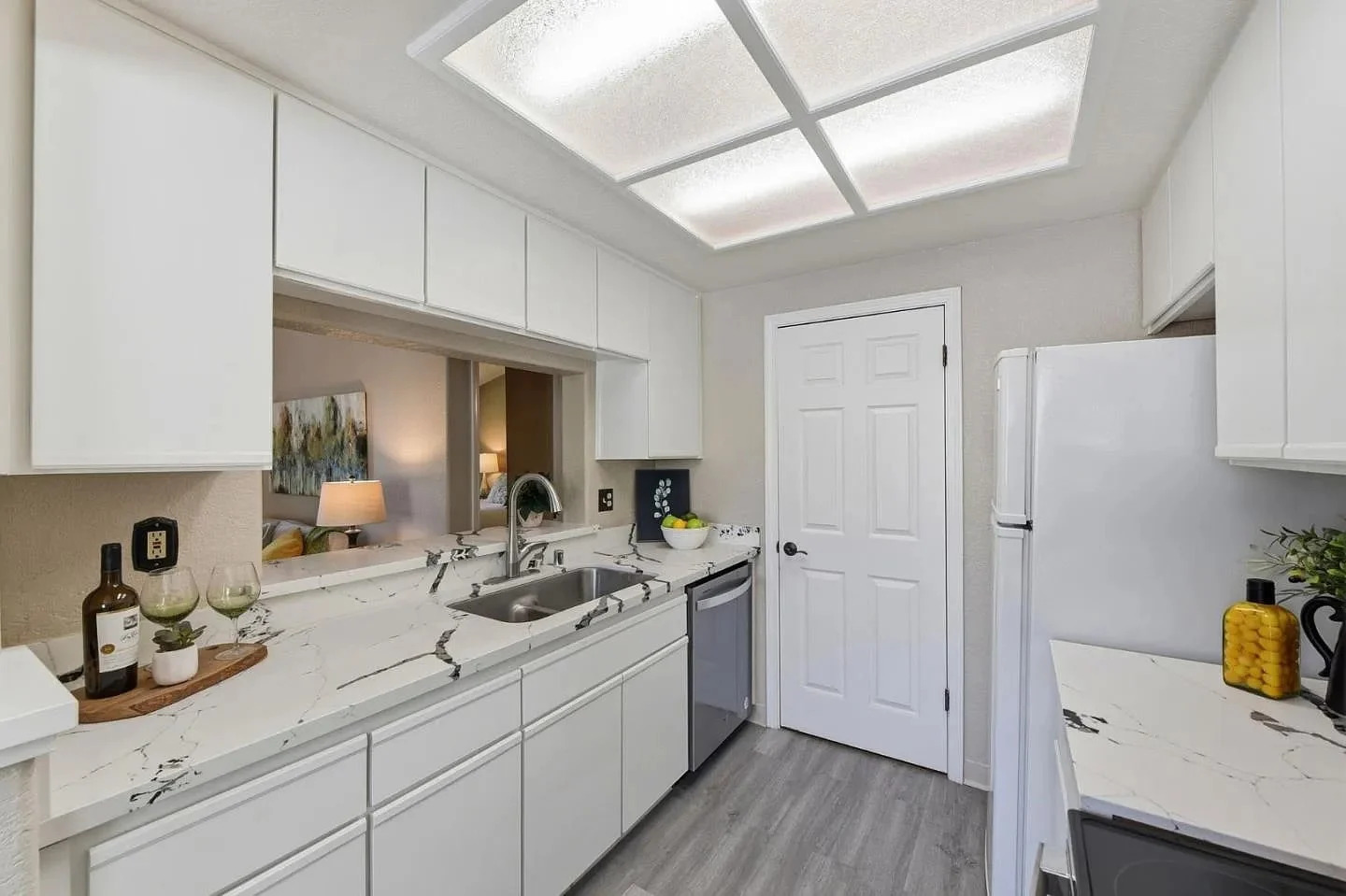 5928 Bridgeport Lake Way photo 4