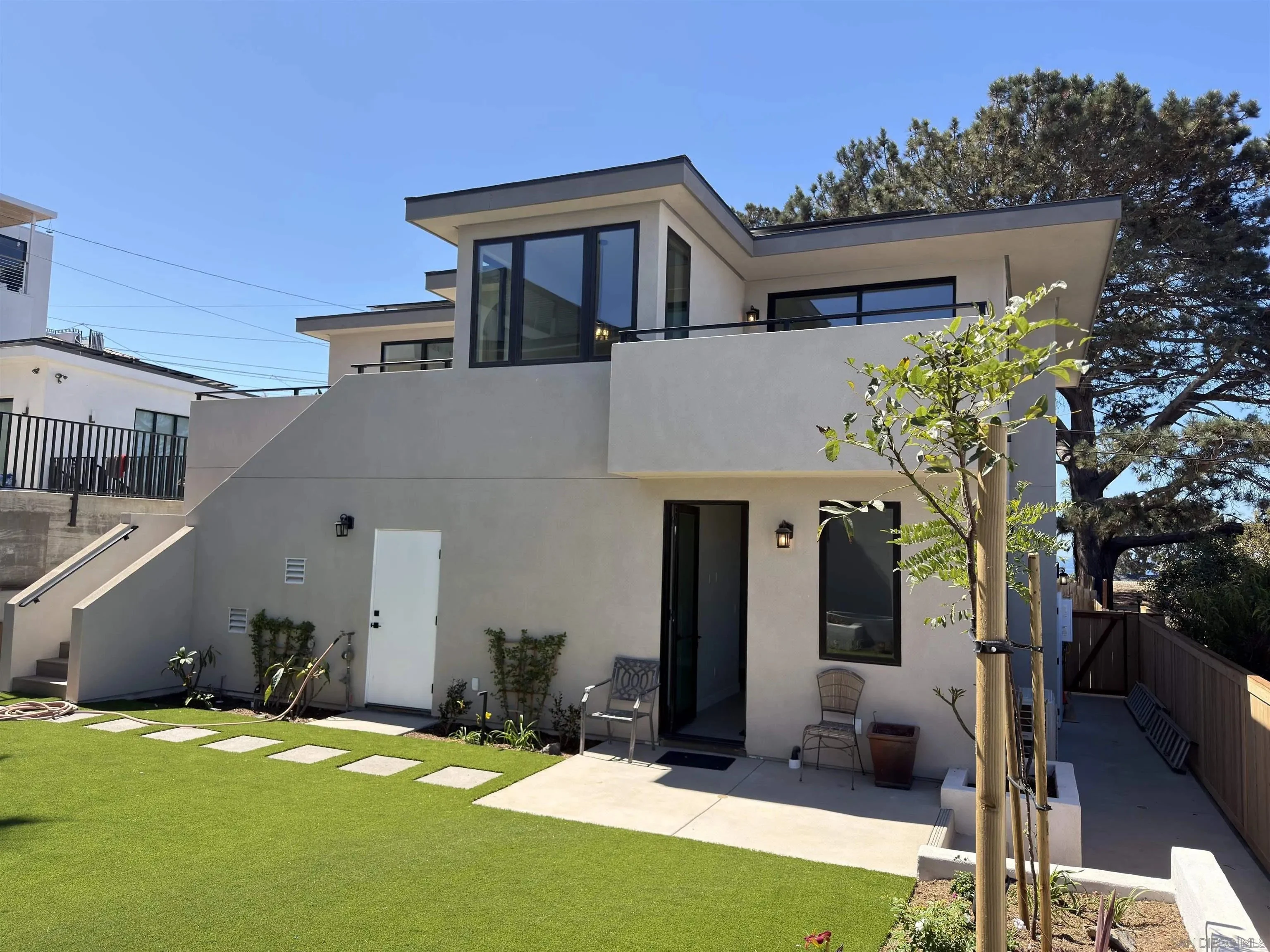 4645 Coronado Ave photo 3