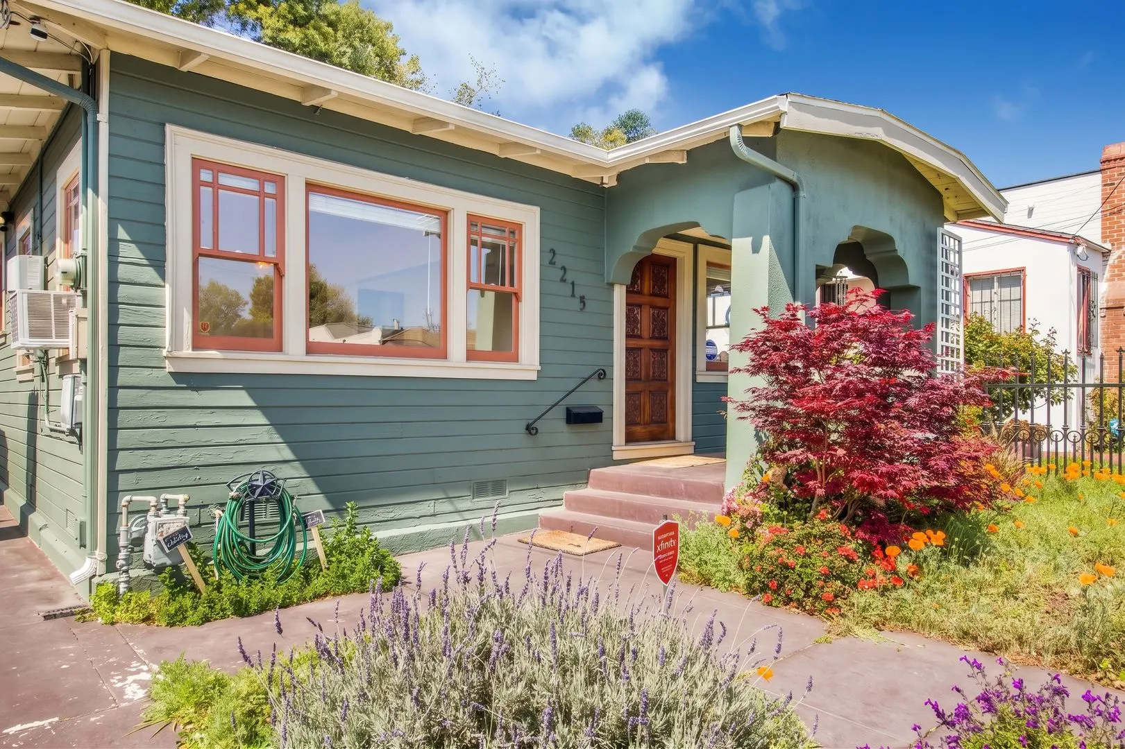 Fully Updated Vintage Home - 2 Bed, 1 Bath In Oakland | Retro Elegance &amp; Detached Finished Garage photo 2