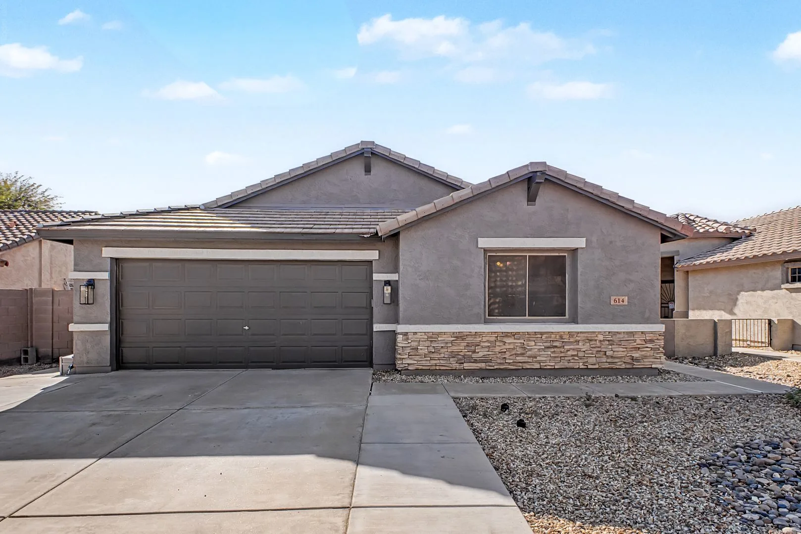 Amazing Move In Ready House In Avondale With Pool And Den! photo 2