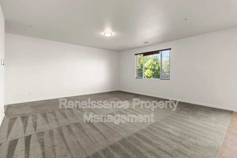 4633 Appleglen St photo 4