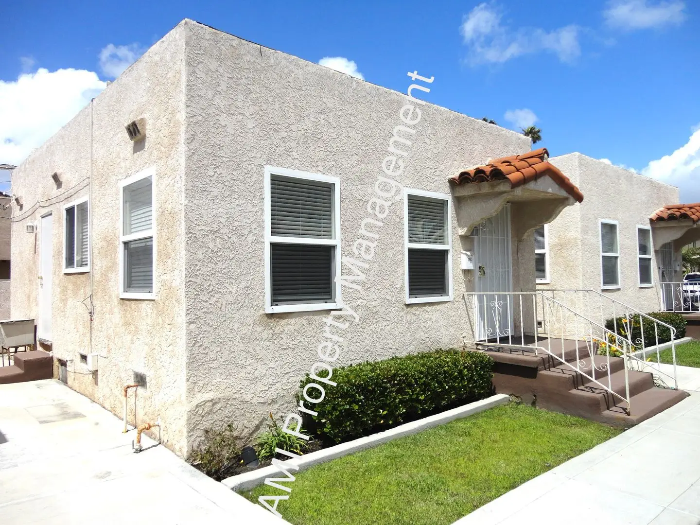 Updated One Bedroom Cottage!! photo 2