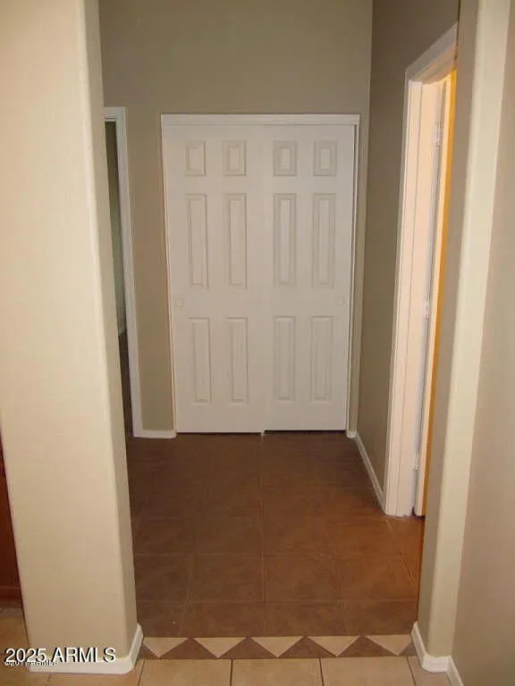 833 E Maddison Street photo 3