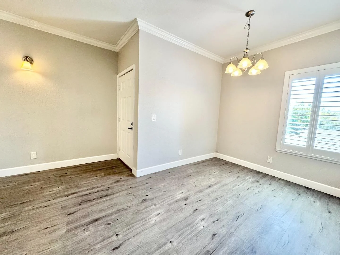 1856 Tradan DR photo 4