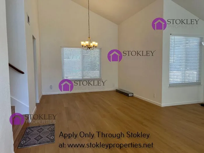 2245 Highcliff Court photo 5