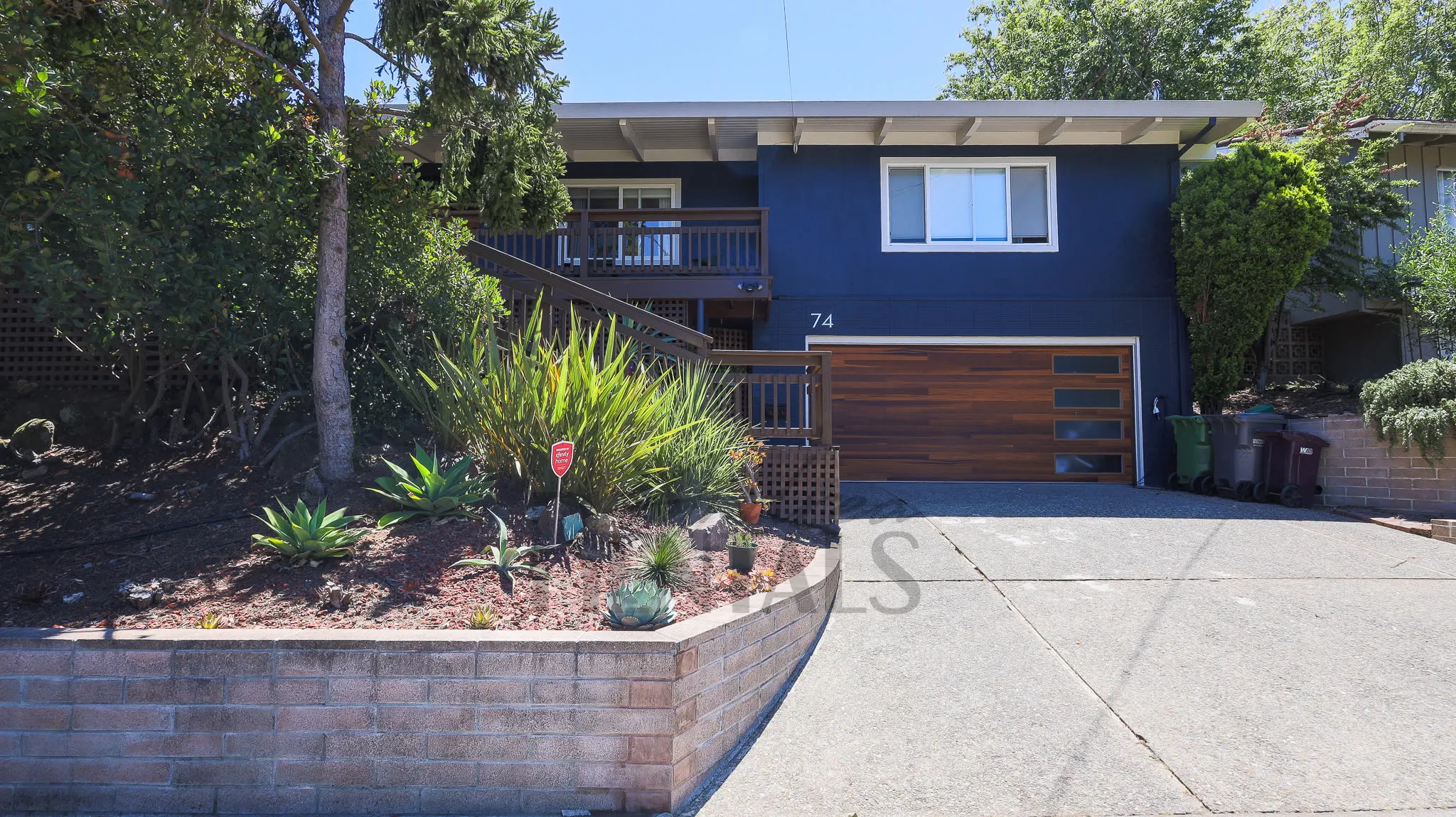 3BR/2BA Single Family House on Sequoyah View Dr · Oakland
