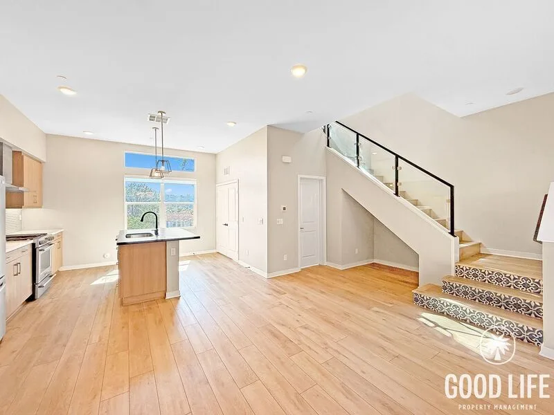 10432 Harlow Cir photo 5