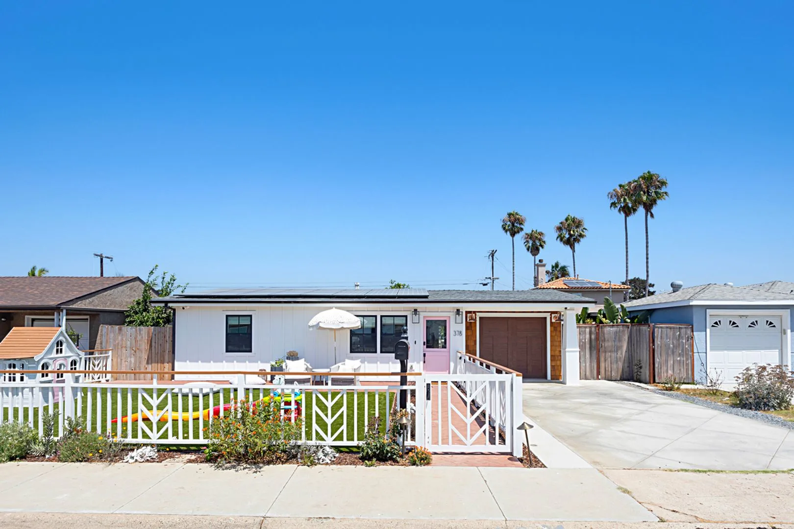 378 Ebony Ave photo 4
