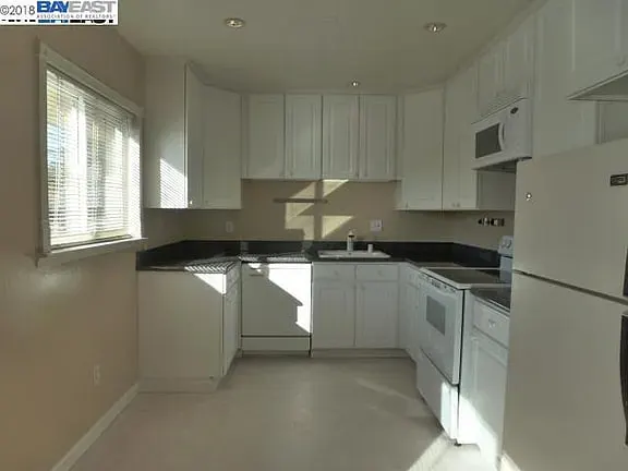1331 Mt Pisgah Rd Apt D photo 2