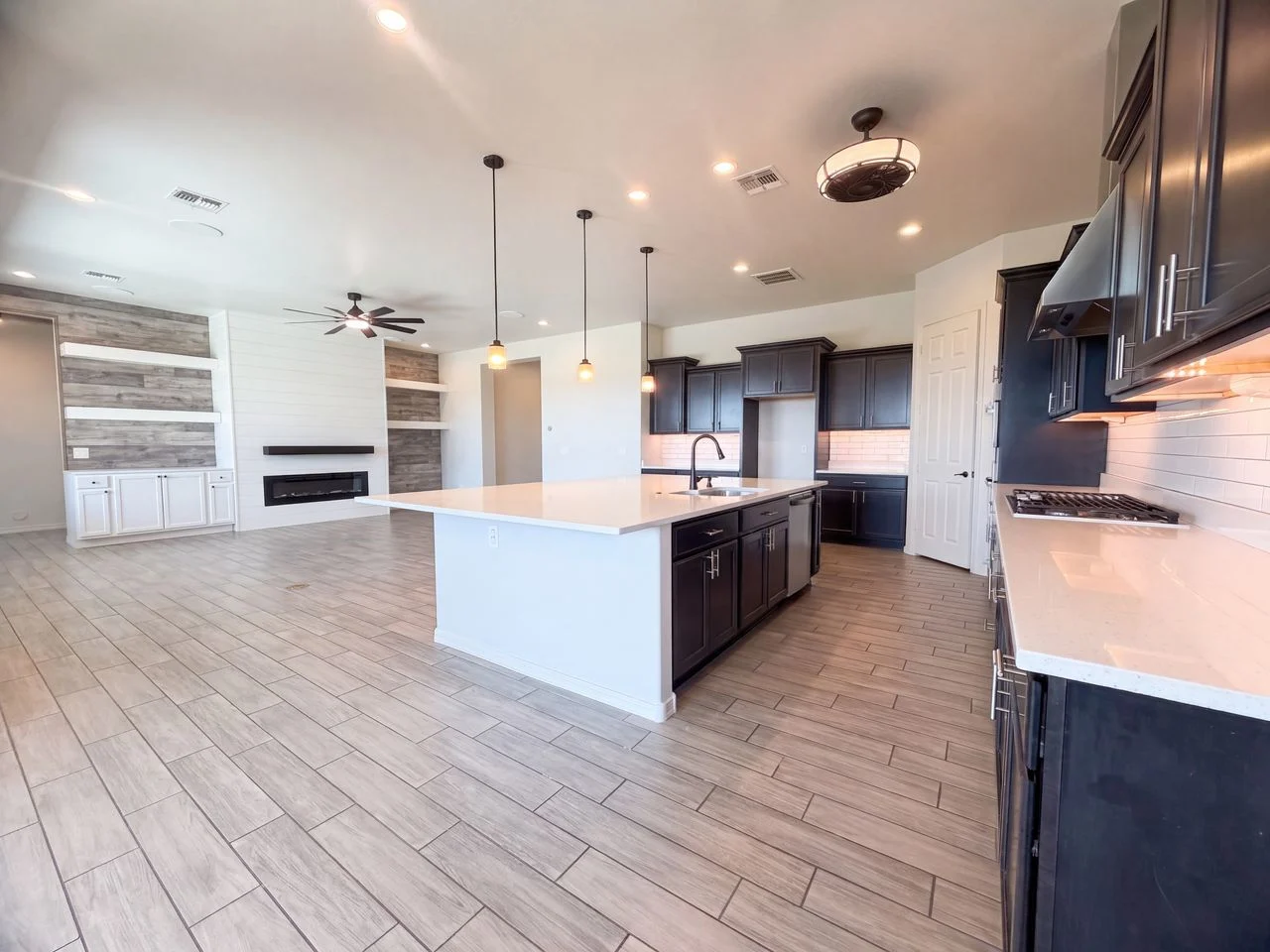 2924 E Inca Ln photo 5