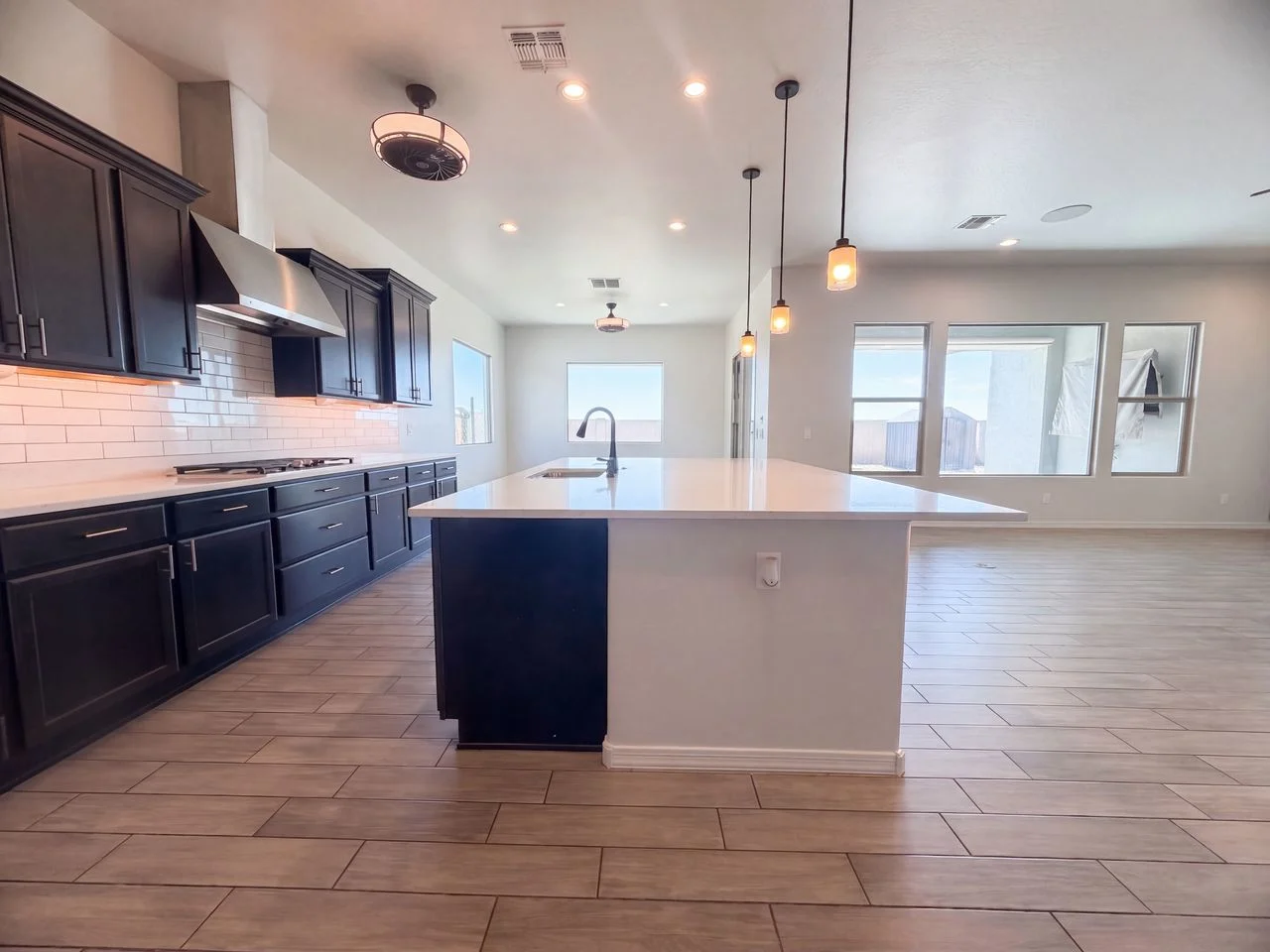 2924 E Inca Ln photo 3