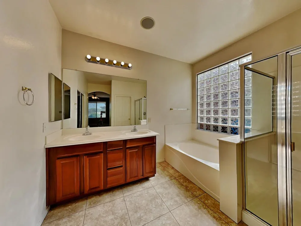 2615 W Apollo Rd photo 5