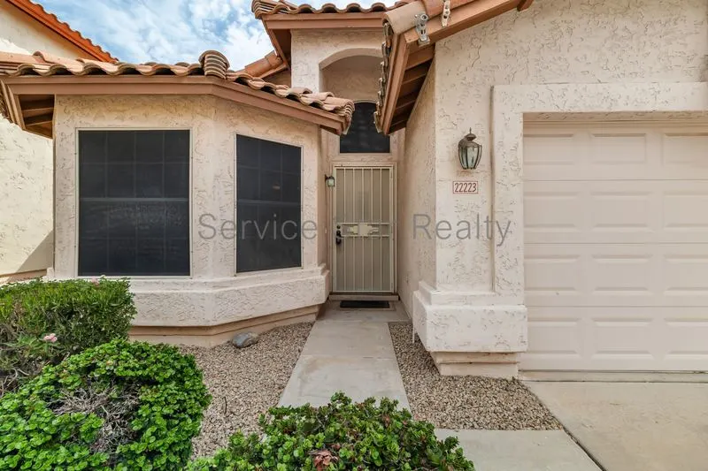 22223 N 22nd Way photo 5