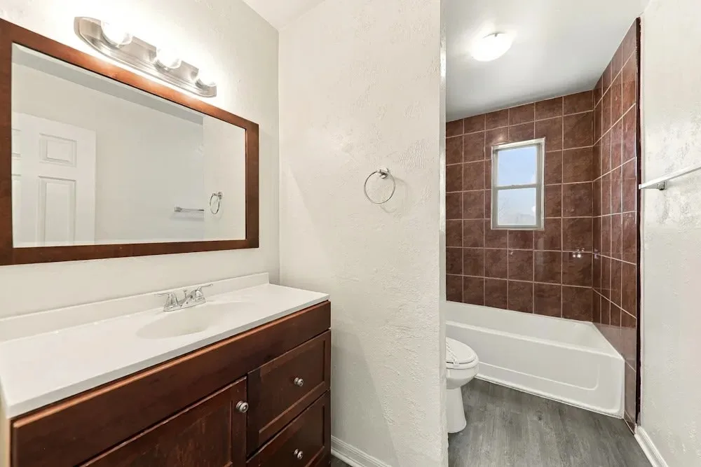 3126 W Orchid Ln photo 2