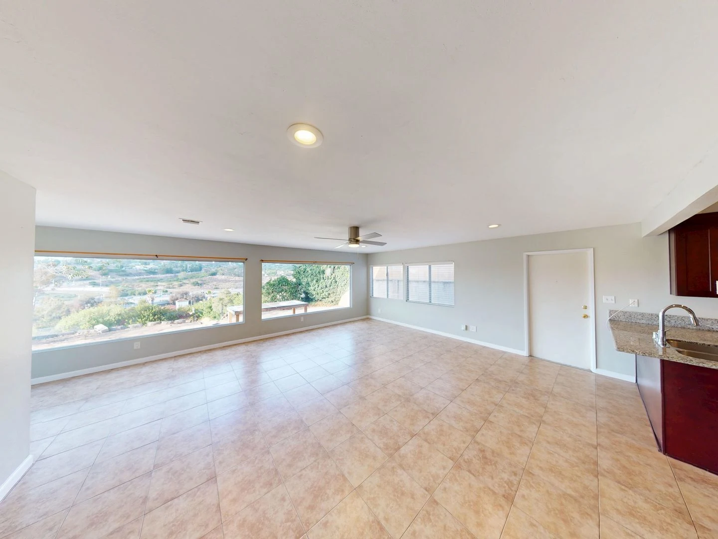 5375 E Falls View Dr photo 4
