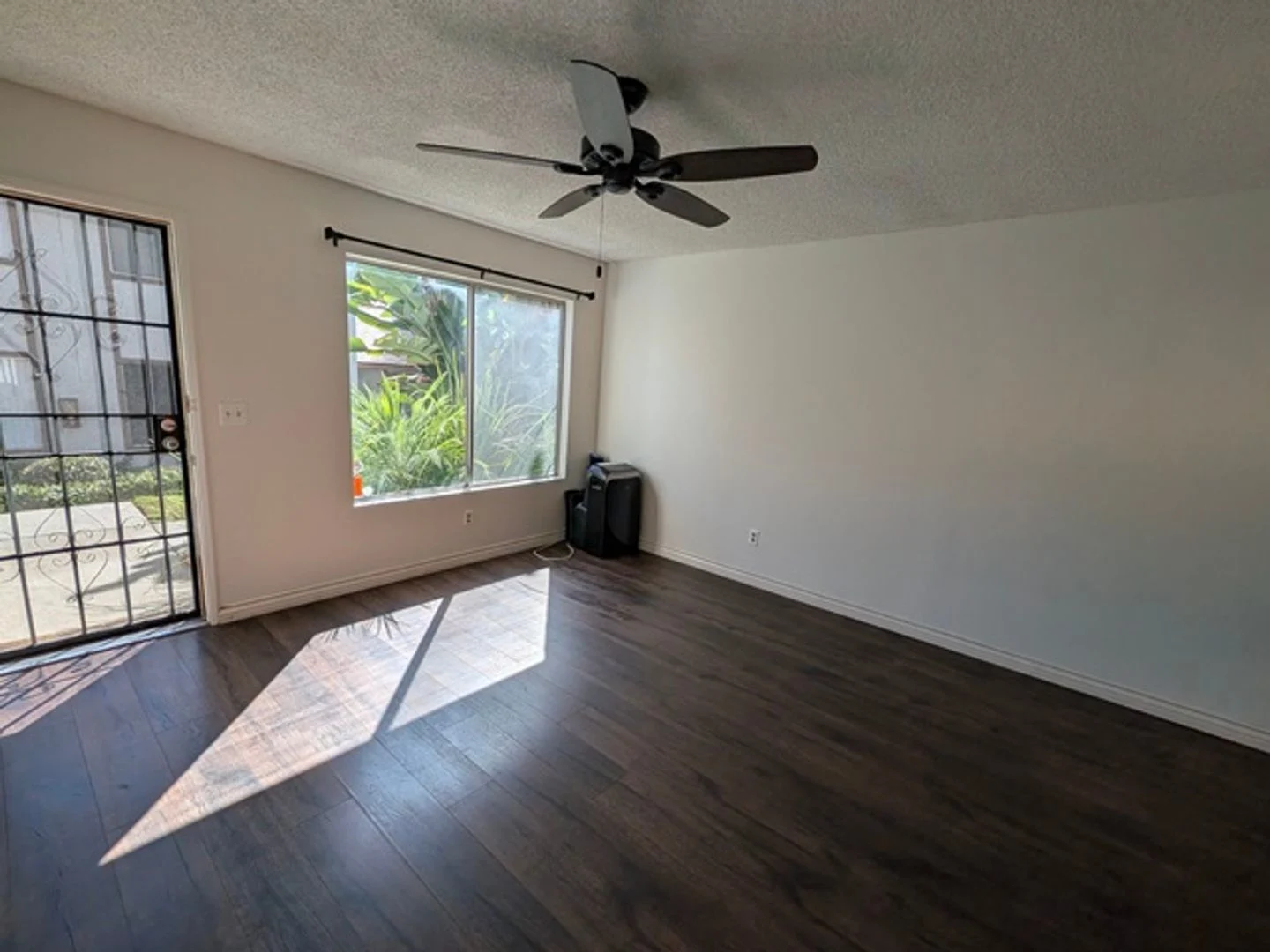 Cozy and Bright 2-Story Condo in the Heart of San Carlos photo 3