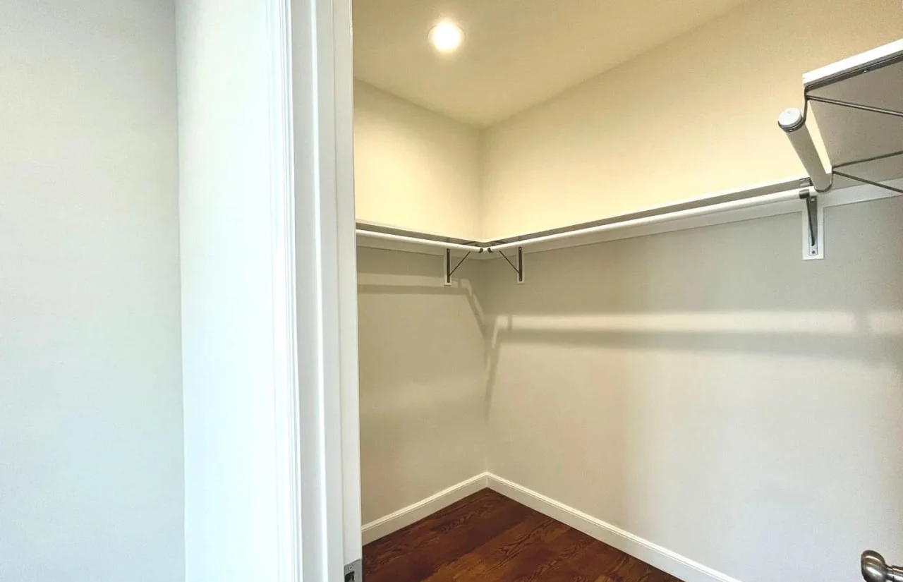 3827 Divisadero St Apt FL301 photo 3