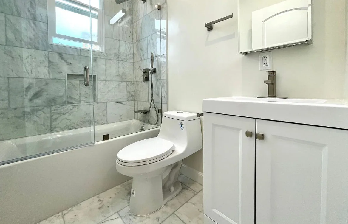 3827 Divisadero St Apt FL301 photo 4