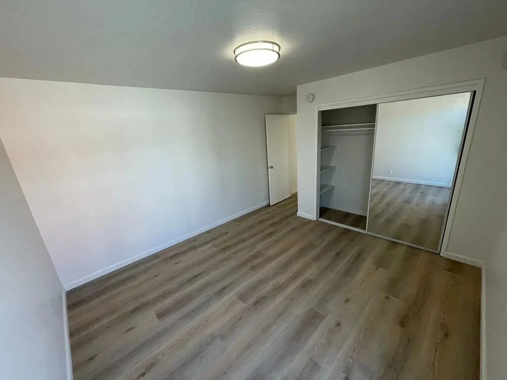 1339 La Playa St Apt D15 photo 2