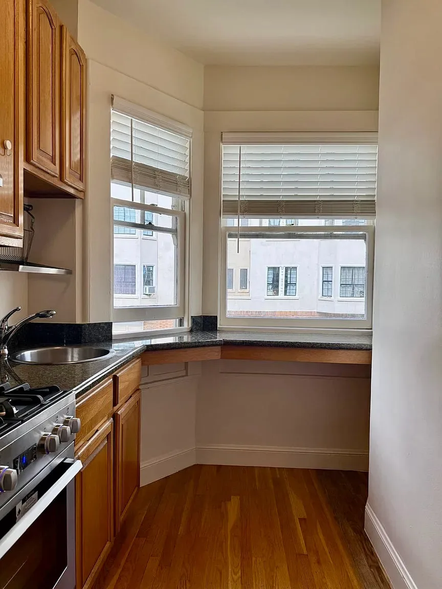 210 Dolores St Apt 6A photo 3