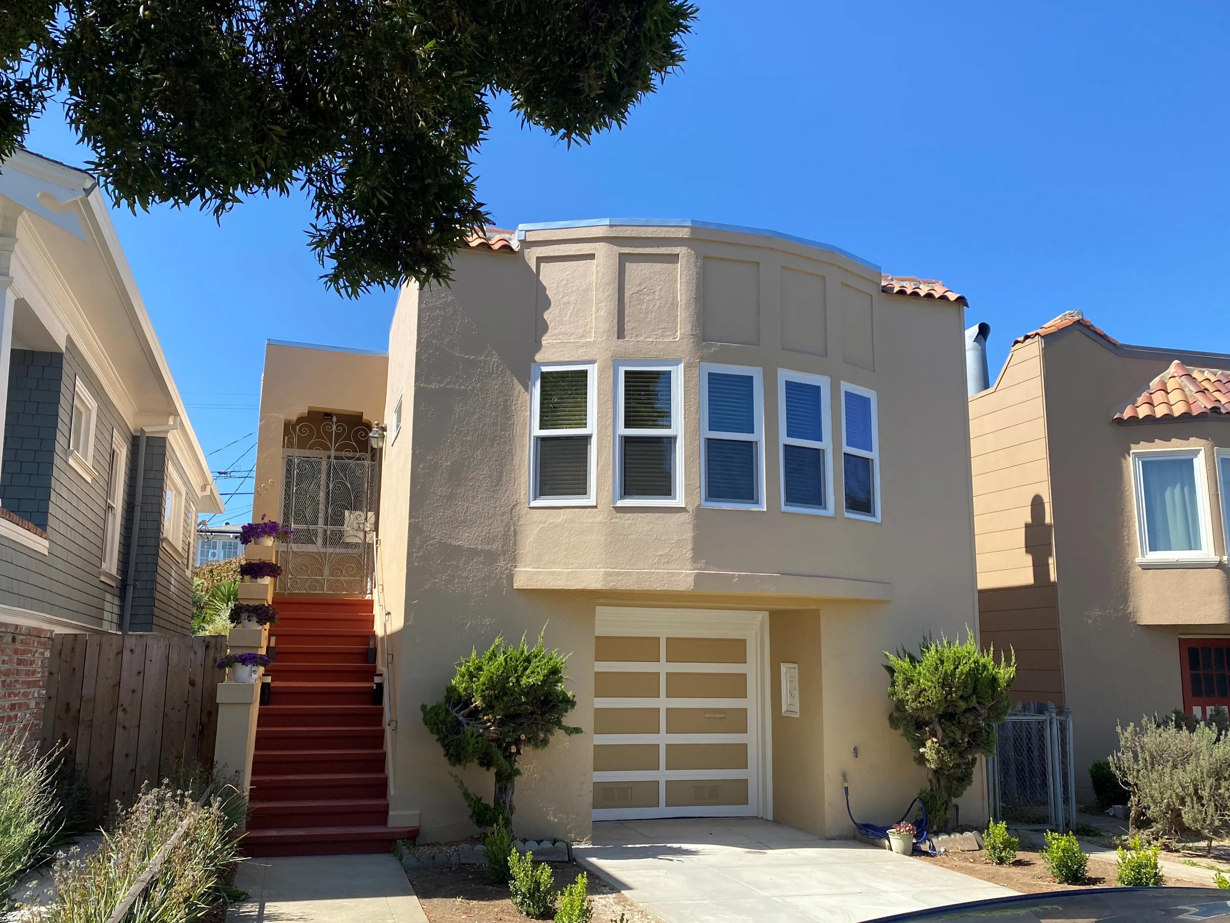 2BR/1BA Single Family House on Capistrano Ave · San Francisco