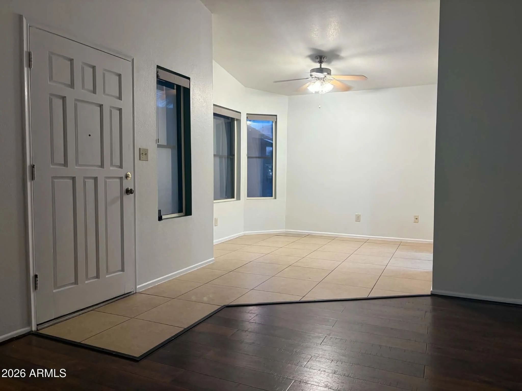 1151 W LAREDO Street photo 3