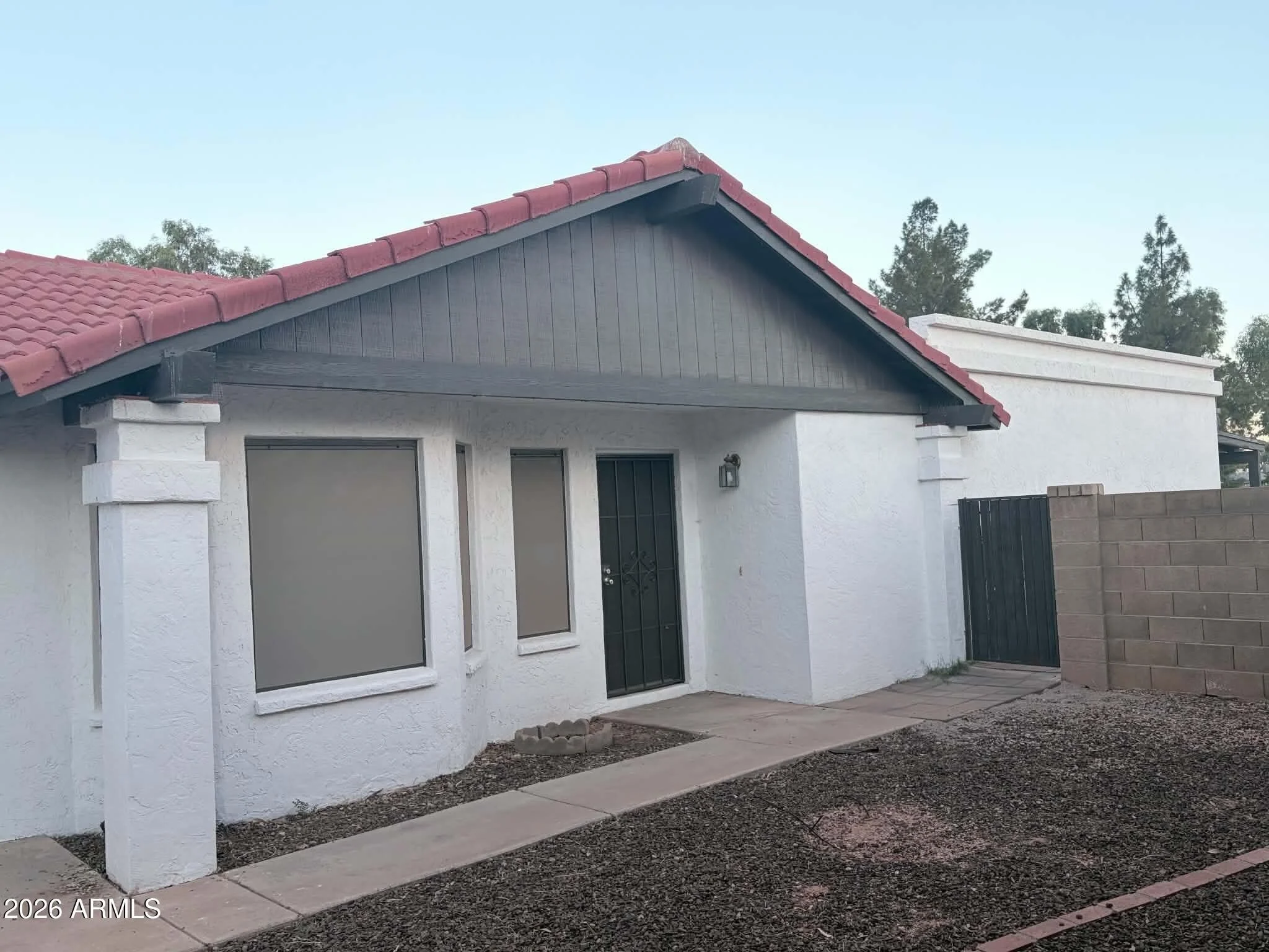 1151 W LAREDO Street