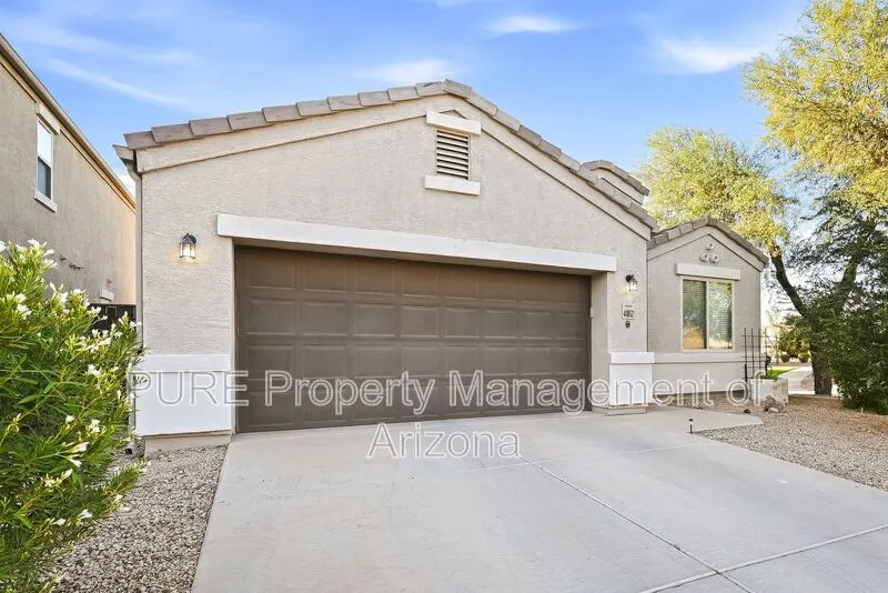 41852 W Allegra Dr photo 2