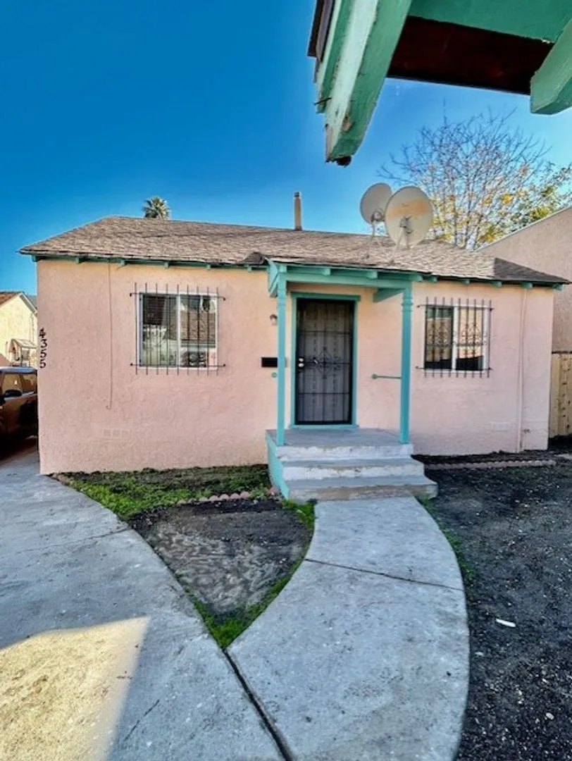 Beautiful Renovated 2bd House
