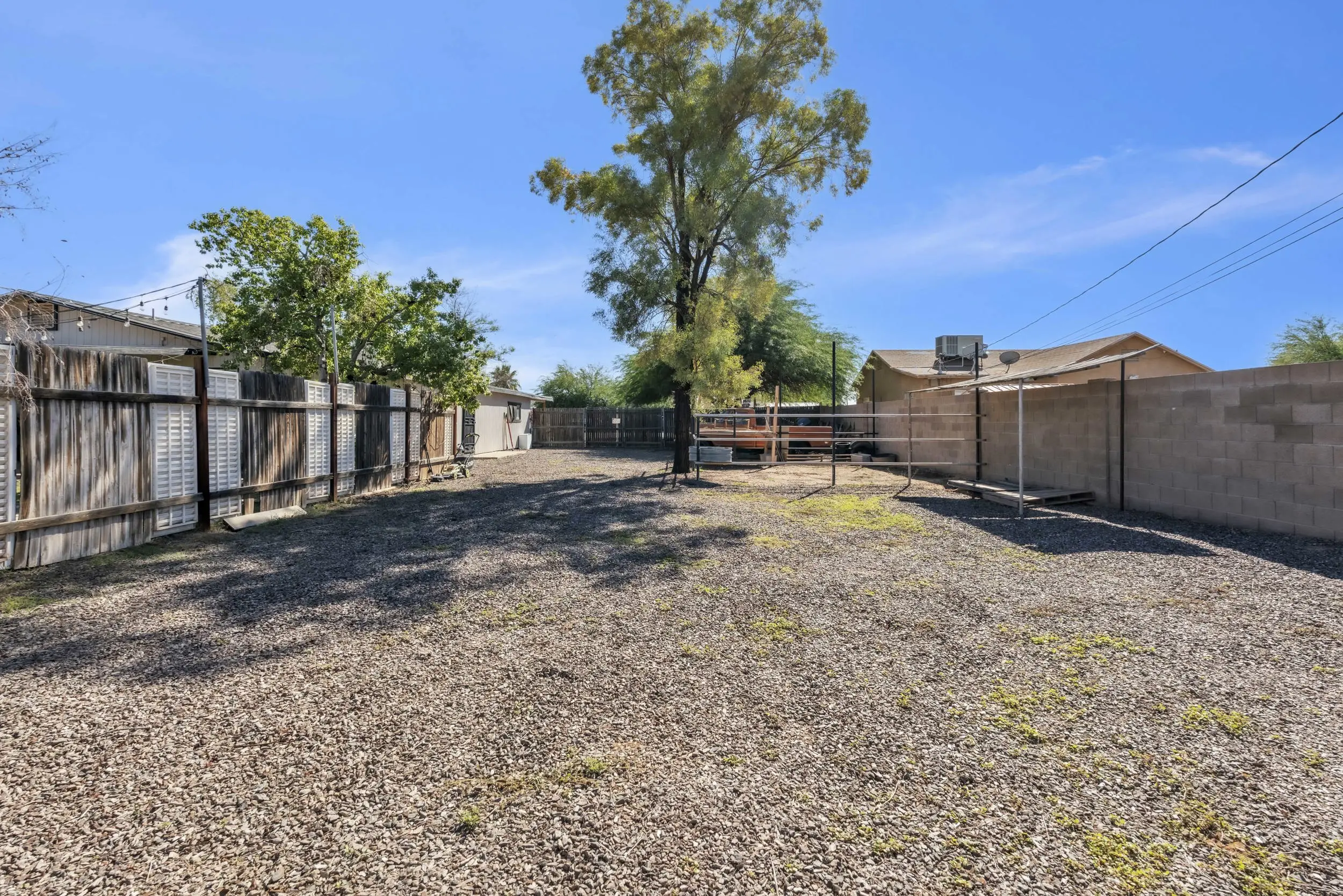 340 W Lindbergh Ave photo 3