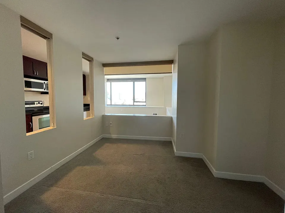 251 King St Unit 1504