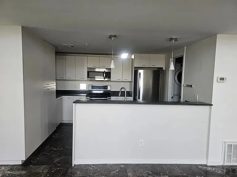 1114 W University Dr