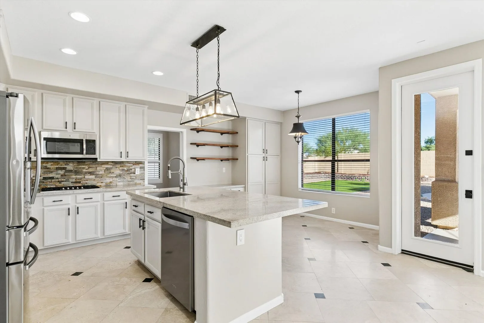 4508 E Andrea Dr photo 4
