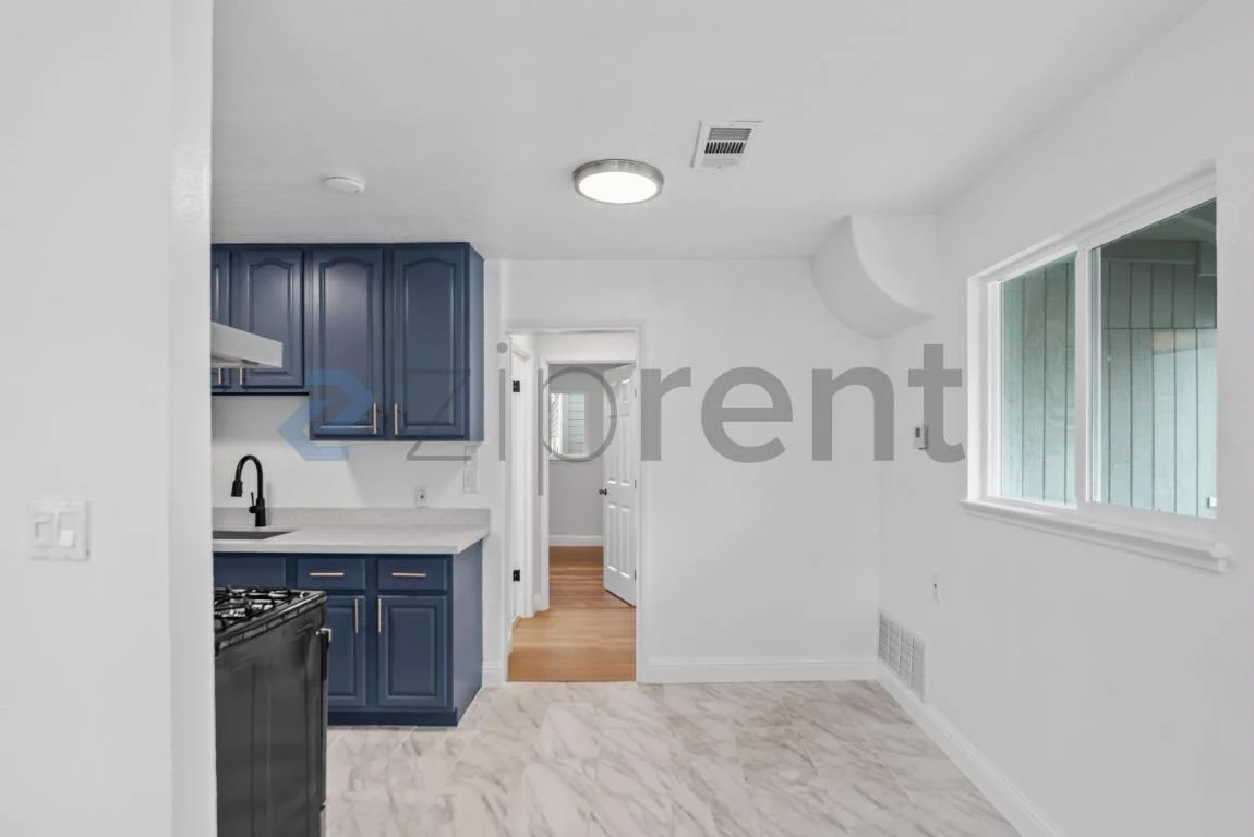 3578 Galindo St photo 5