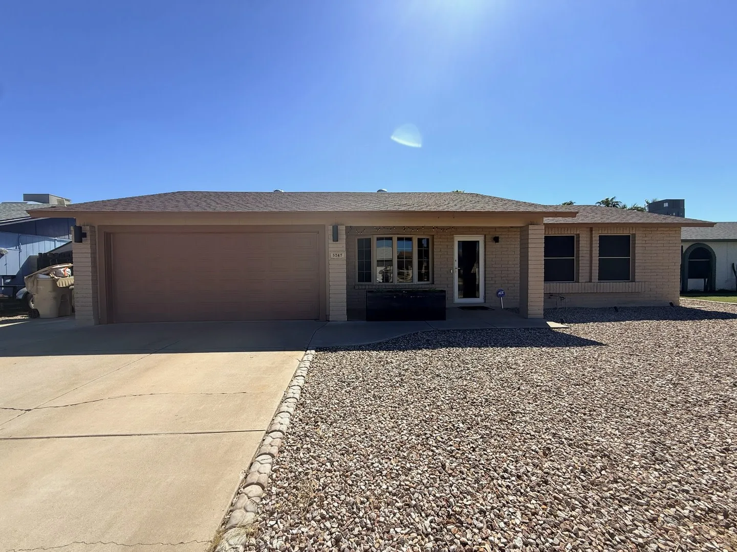 5247 W Lupine Ave photo 3