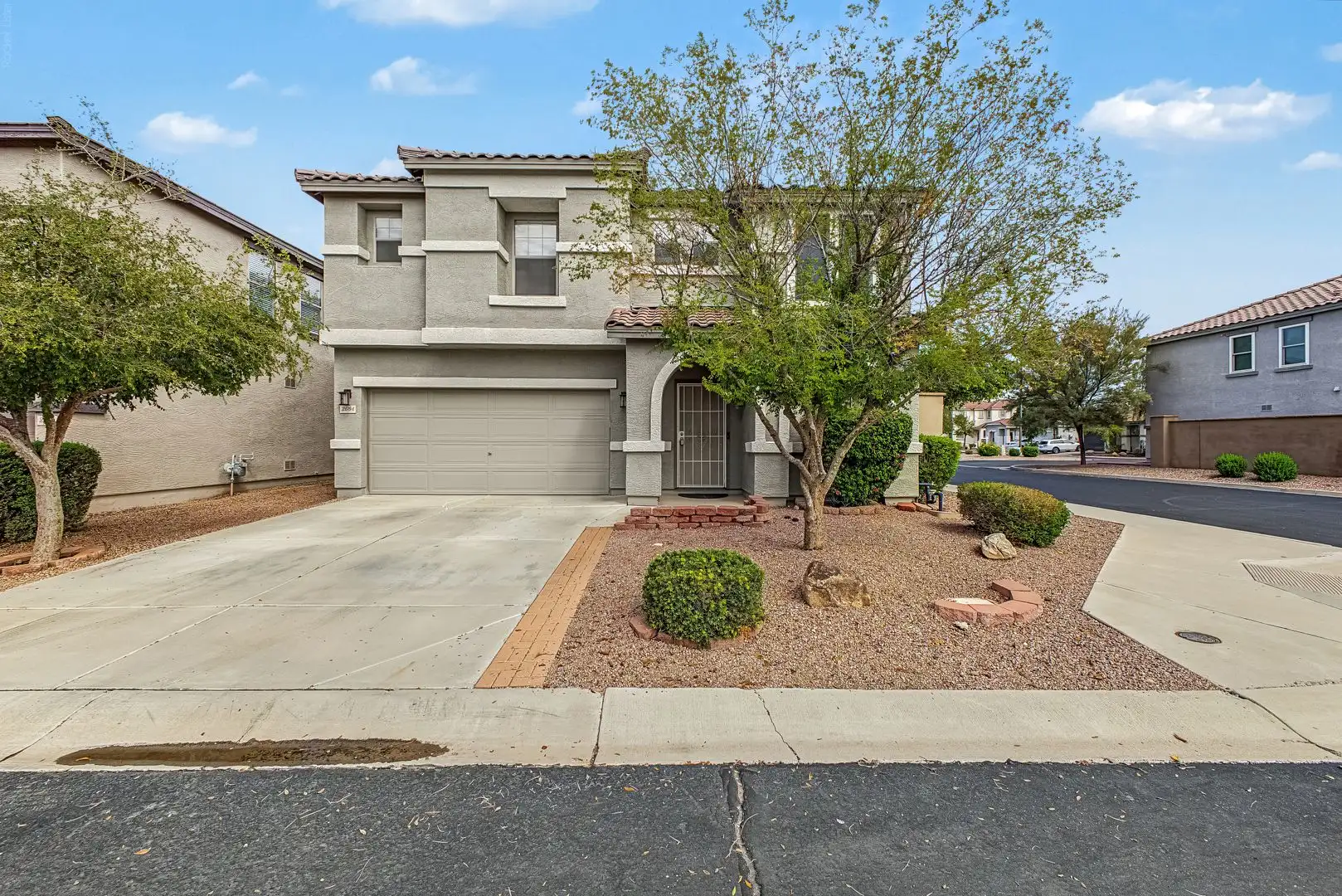 Beautiful 4 Bedroom Gilbert Home photo 3