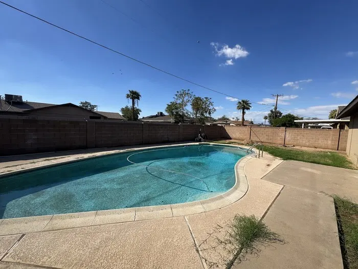 4326 N 63rd Dr photo 4